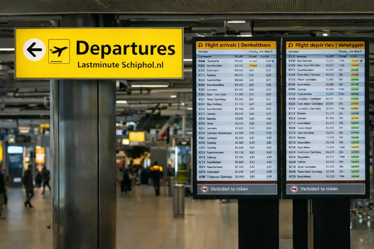 Vertrektijden Schiphol borden departures